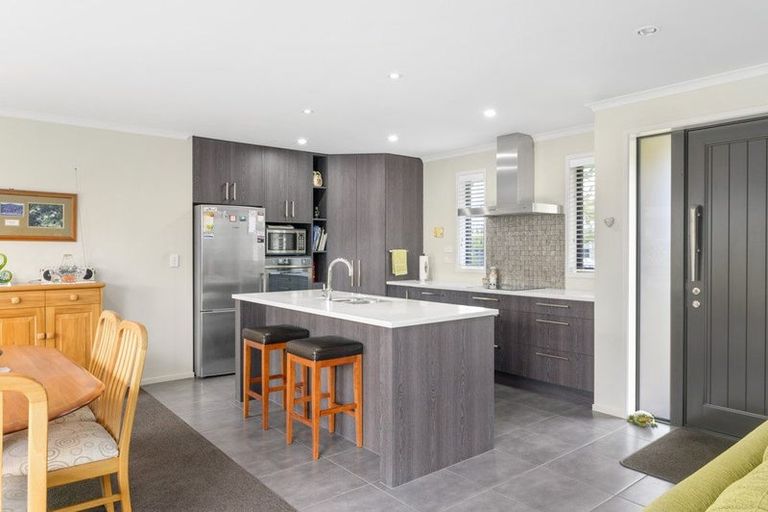 Photo of property in 2 Rose Street, Maeroa, Hamilton, 3200