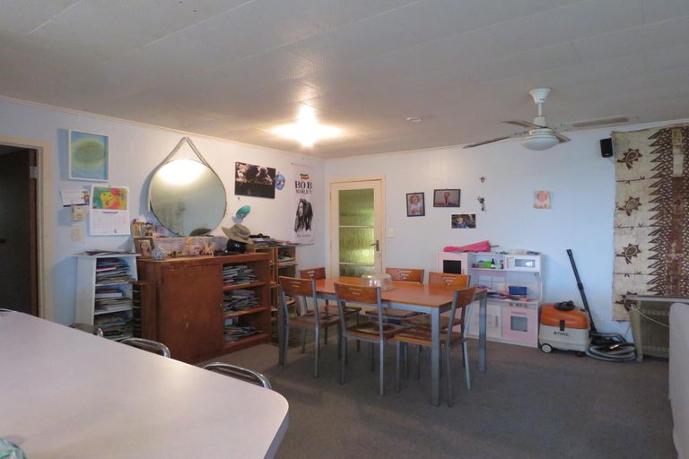 Photo of property in 16 Stratford Drive, Cable Bay, 0420