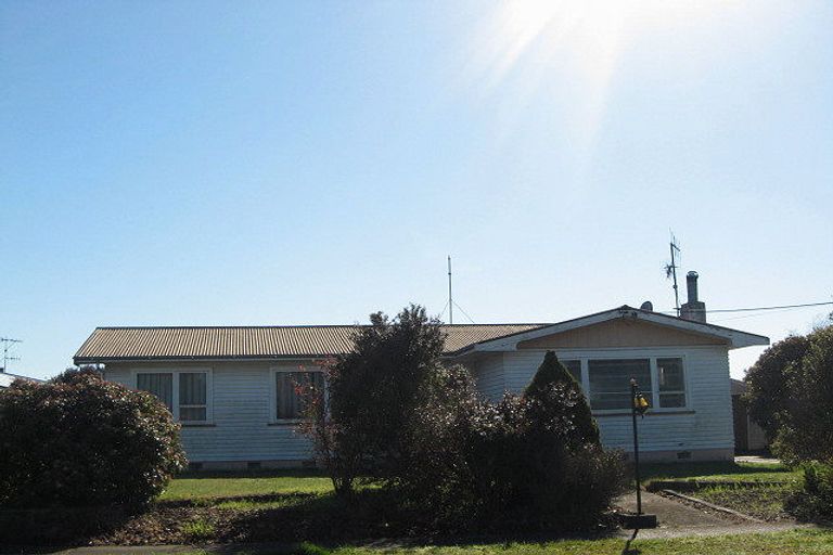 Photo of property in 3 Jull Crescent, Waipukurau, 4200