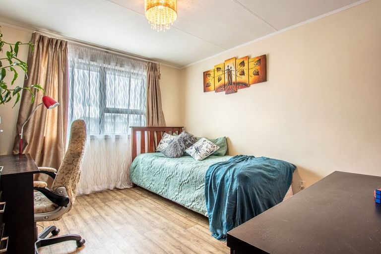 Photo of property in 49 Walton Road, Paraparaumu Beach, Paraparaumu, 5032