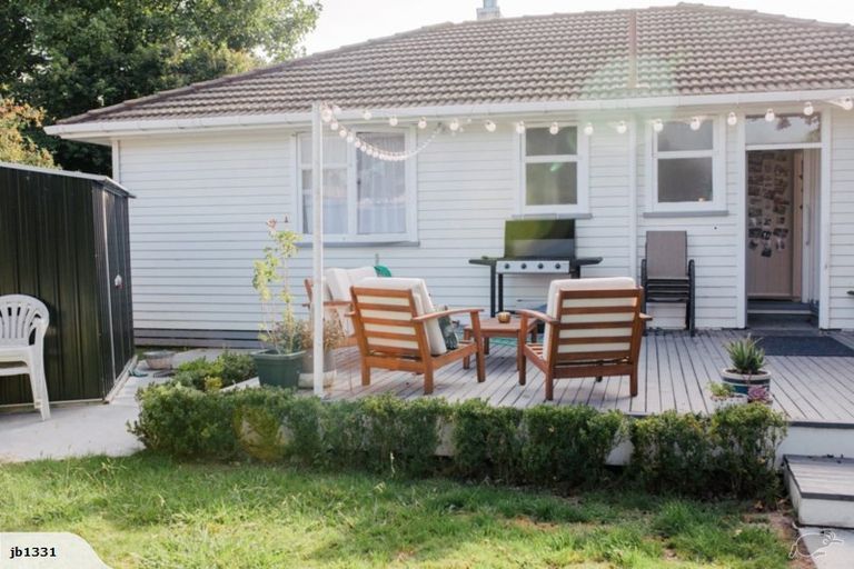 Photo of property in 15 Tasman Street, Havelock North, 4130