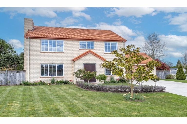 Photo of property in 30 Sycamore Close, Rangiora, 7400