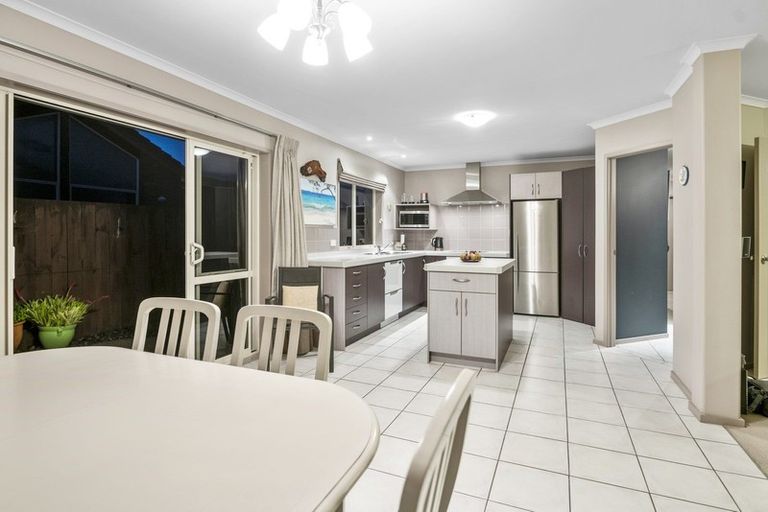 Photo of property in 9 Rota Close, Papamoa Beach, Papamoa, 3118