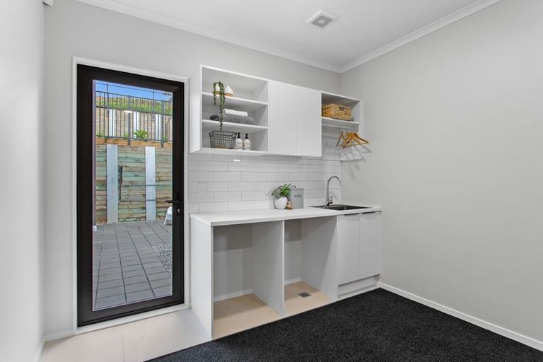 Photo of property in 27 Barrel Crescent, Swanson, Auckland, 0614