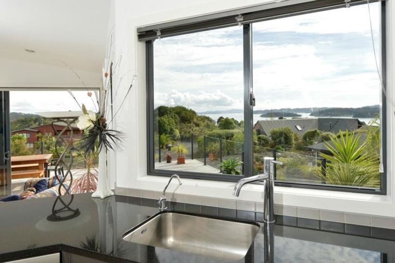 Photo of property in 23 Point Veronica Drive, Opua, 0200