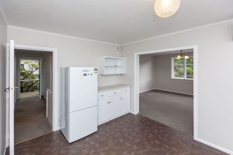 Photo of property in 6 Curtis Street, Northland, Wellington, 6012