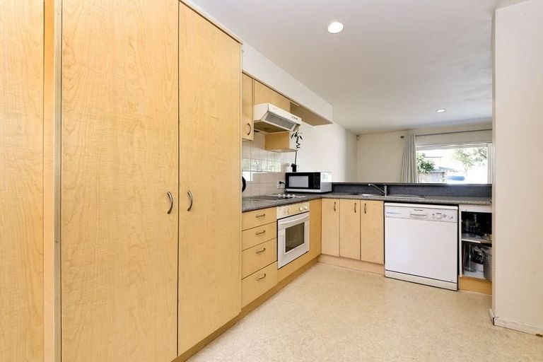 Photo of property in 4/23 Charlenne Close, Ranui, Auckland, 0612