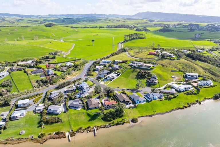 Photo of property in 13a Riverview Place, Waipu, 0582