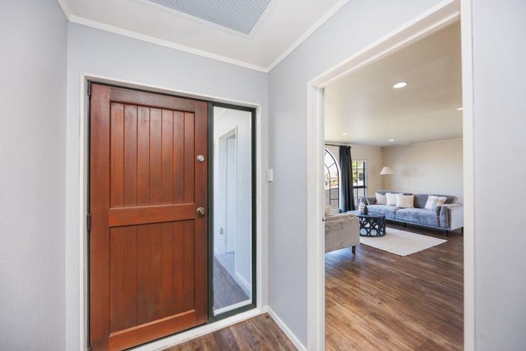 Photo of property in 92 Parnell Heights, Kelvin Grove, Palmerston North, 4414