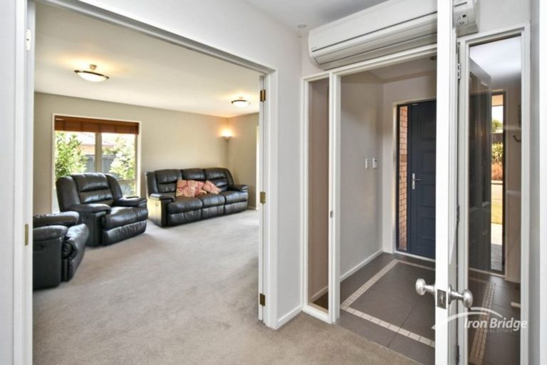 Photo of property in 40 Limes Avenue, Parklands, Christchurch, 8083