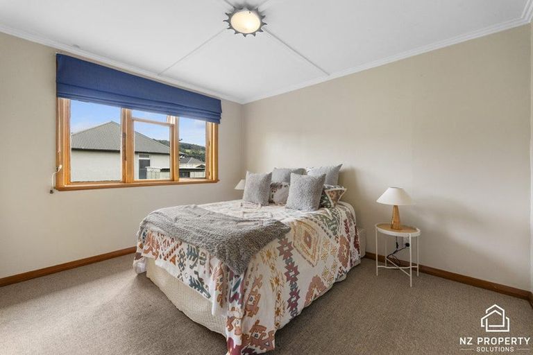 Photo of property in 77 Mooltan Street, Halfway Bush, Dunedin, 9010