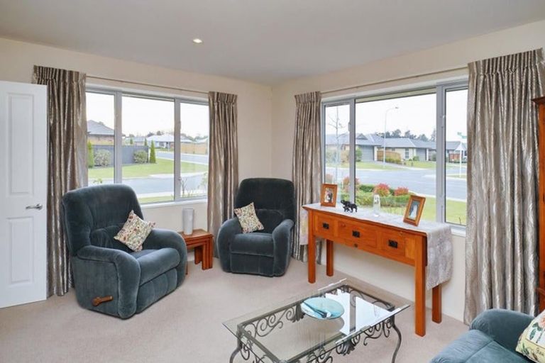 Photo of property in 17 Galatos Street, Rangiora, 7400