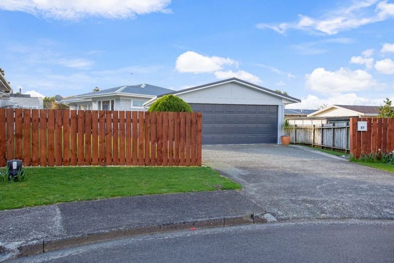 Photo of property in 37 Hooper Avenue, Pukekohe, 2120