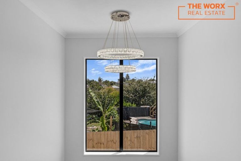 Photo of property in 12a Mcleod Road, Weymouth, Auckland, 2103