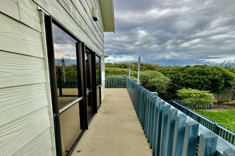 Photo of property in 69 Wellington Road, Paekakariki, 5034