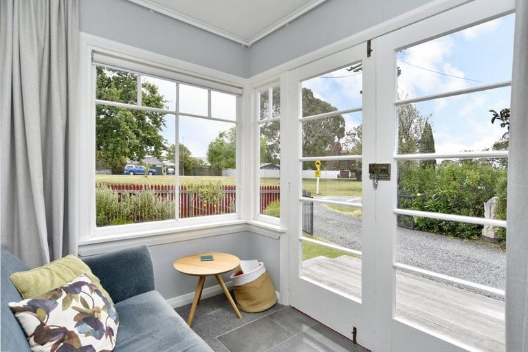 Photo of property in 17 Penfold Square, Leithfield, 7481