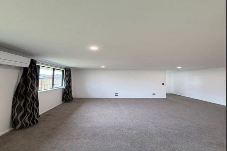 Photo of property in 11 Tauroa Drive, Tuakau, 2121