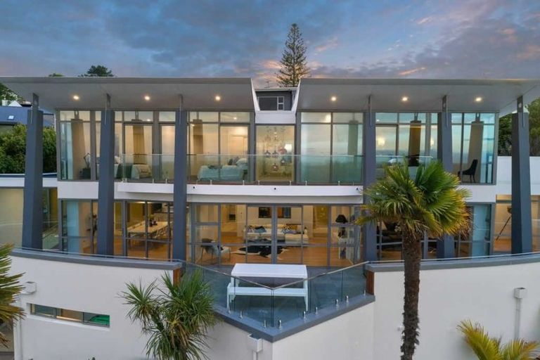 Photo of property in 26 Overdale Drive, Cashmere, Christchurch, 8022