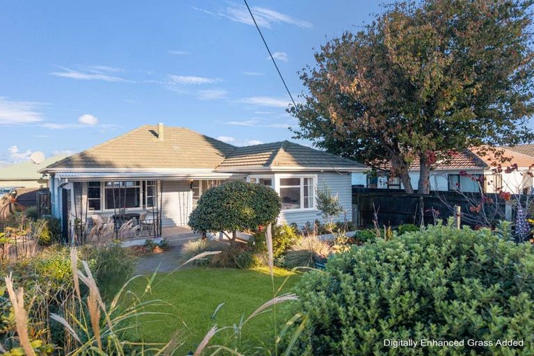 Photo of property in 17 Branston Street, Hornby, Christchurch, 8042