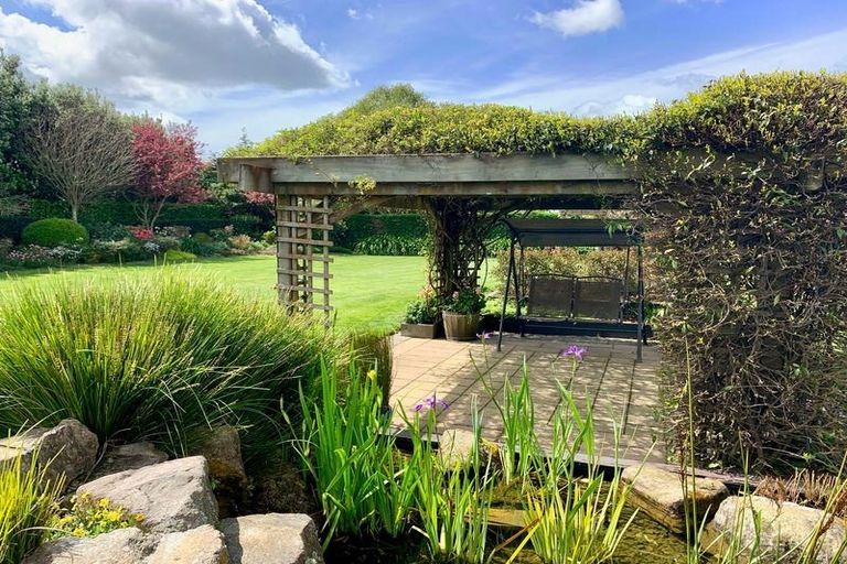 Photo of property in 6 Jason Place, Pyes Pa, Tauranga, 3112