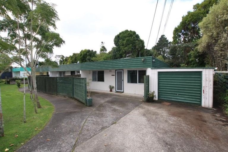 Photo of property in 1/17 Cresta Avenue, Beach Haven, Auckland, 0626