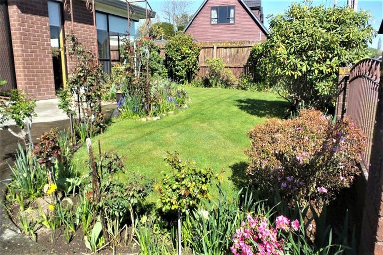 Photo of property in 29 Saint Leonards Road, Temuka, 7920