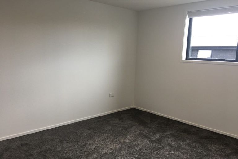 Photo of property in 11/10 Wilsher Crescent, Henderson, Auckland, 0612
