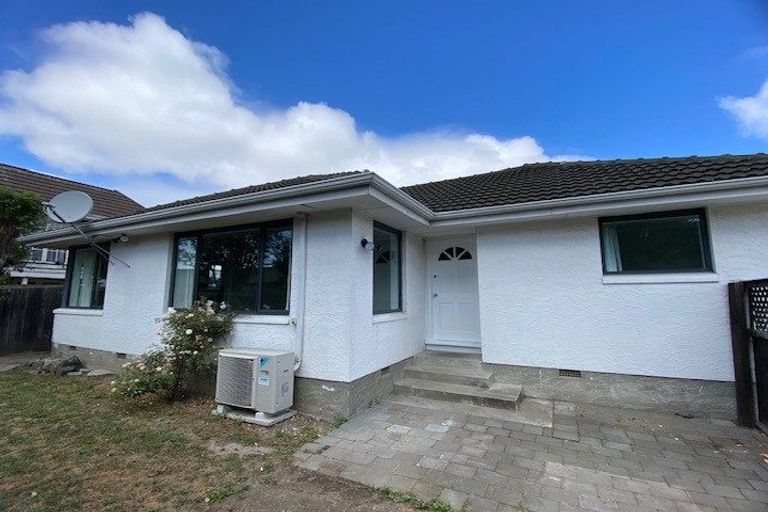 Photo of property in 1/64 Peer Street, Upper Riccarton, Christchurch, 8041