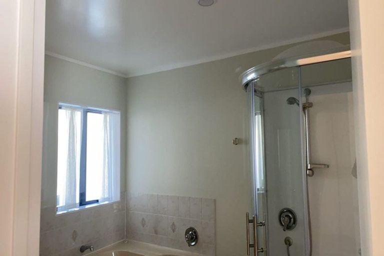 Photo of property in 39 Nirvana Way, Mount Roskill, Auckland, 1041