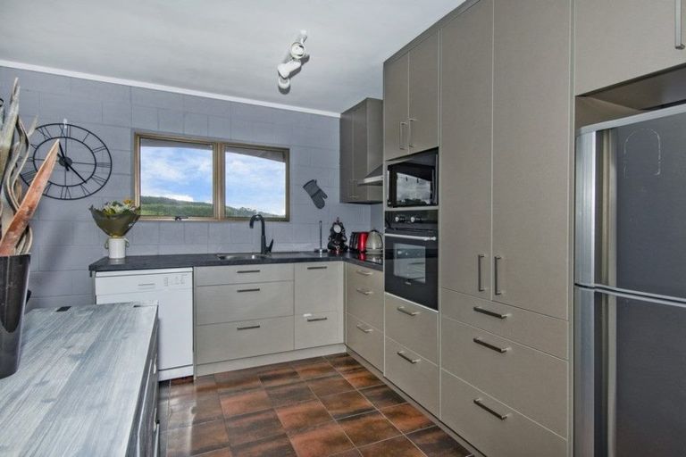 Photo of property in 24 Escalona Street, Te Kamo, Whangarei, 0112