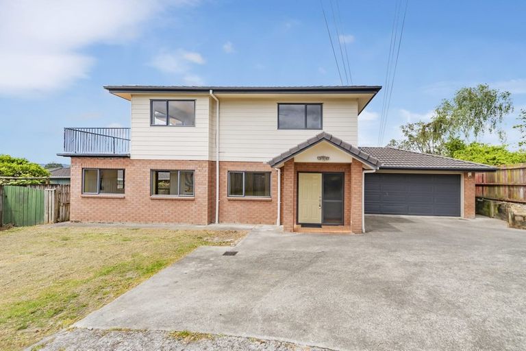 Photo of property in 14b Waimumu Road, Massey, Auckland, 0614