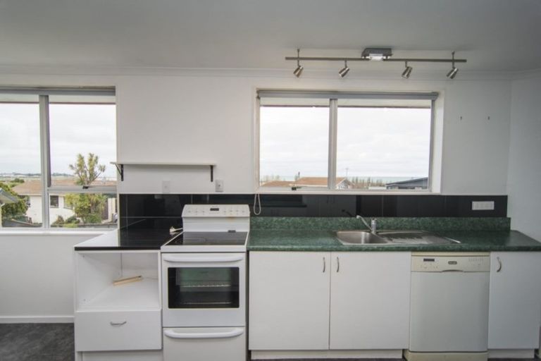 Photo of property in 8 Godley Place, Oceanview, Timaru, 7910