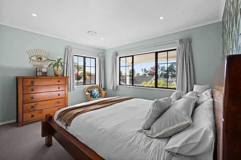 Photo of property in 10 Ritchie Place, Havelock North, 4130