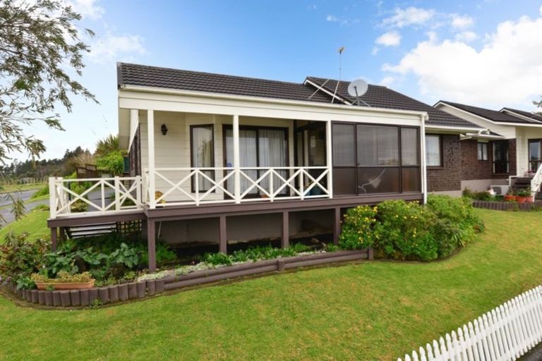 Photo of property in 15b Victoria Avenue, Waiuku, 2123