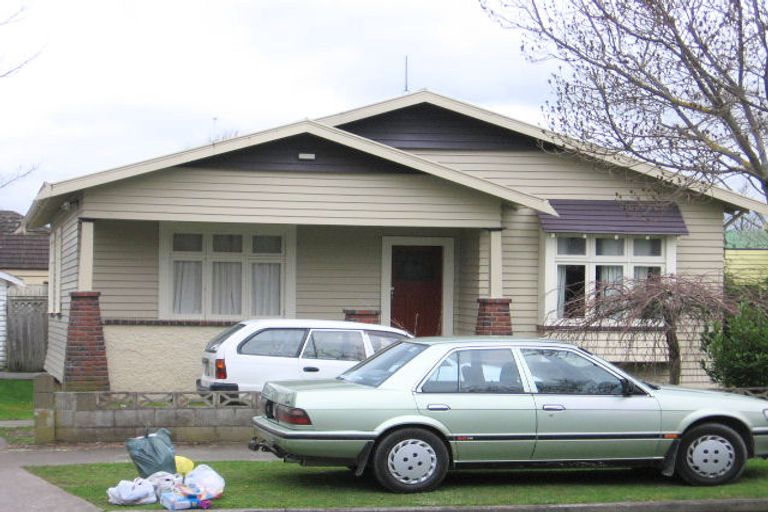 Photo of property in 27 Milverton Avenue, Hokowhitu, Palmerston North, 4410