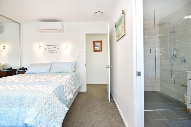 Photo of property in 10 Everard Avenue, Army Bay, Whangaparaoa, 0930