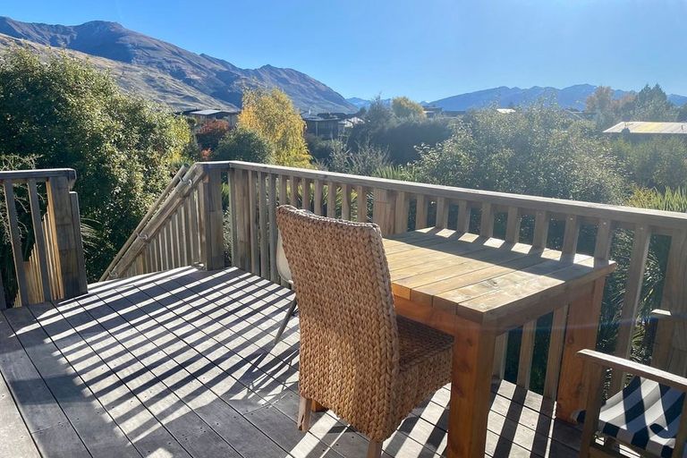 Photo of property in 12 Daniels Terrace, Wanaka, 9305