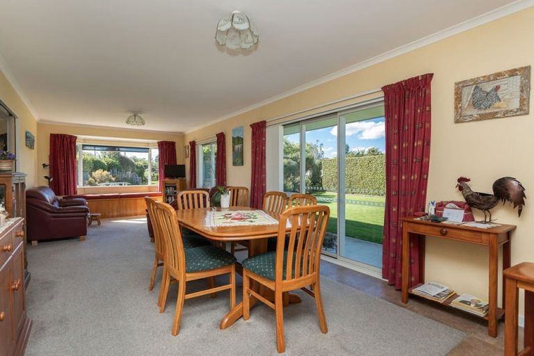 Photo of property in 8 Bowen Street, Woodville, 4920