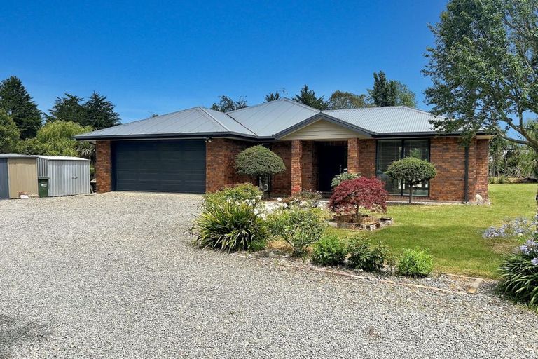 Photo of property in 155 Loburn Whiterock Road, Loburn, Rangiora, 7472