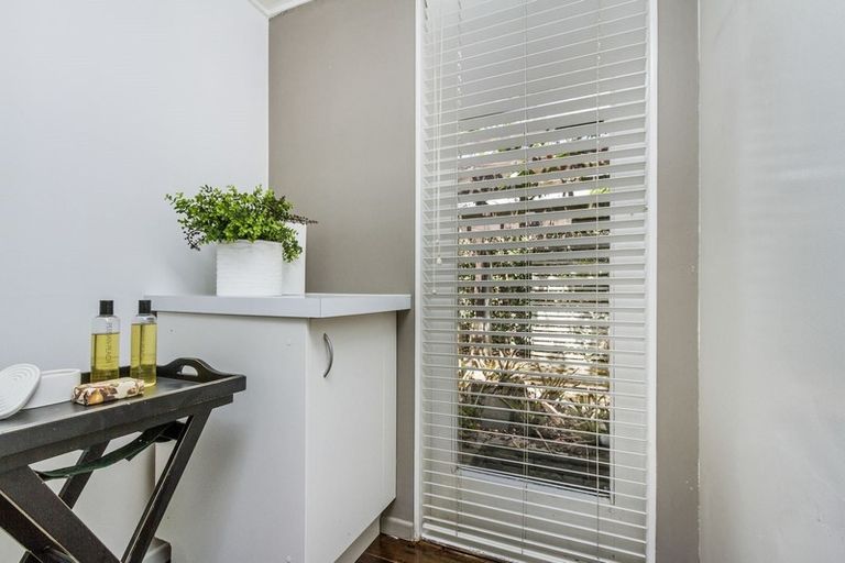 Photo of property in 1/24 Brook Street, Milford, Auckland, 0620