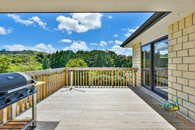 Photo of property in 13 Muirhill Place, Pokeno, 2402