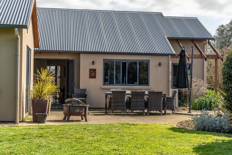 Photo of property in 14 Cairns Crescent, Rototuna, Hamilton, 3210