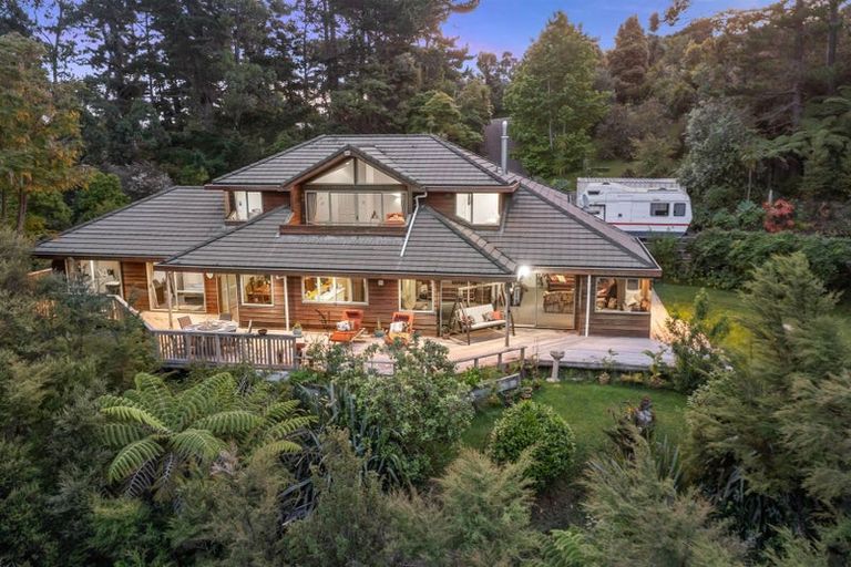 Photo of property in 70 Scott Road, Stanmore Bay, Whangaparaoa, 0932