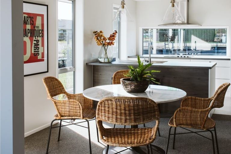 Photo of property in 2 Yulestar Place, Hawera, 4610