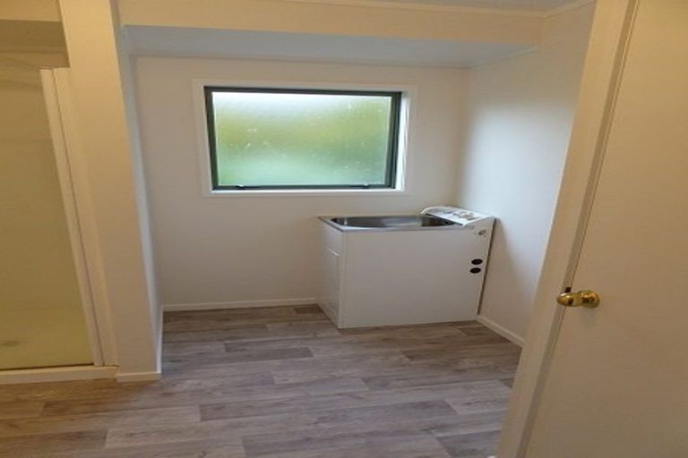 Photo of property in 12 Seaton Road, Murrays Bay, Auckland, 0630