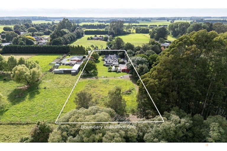 Photo of property in 111 Main North Road, Geraldine, 7930