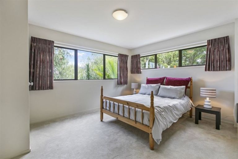 Photo of property in 79 Albatross Road, Red Beach, 0932