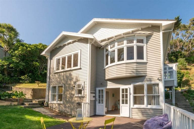 Photo of property in 144 Townsend Road, Miramar, Wellington, 6022