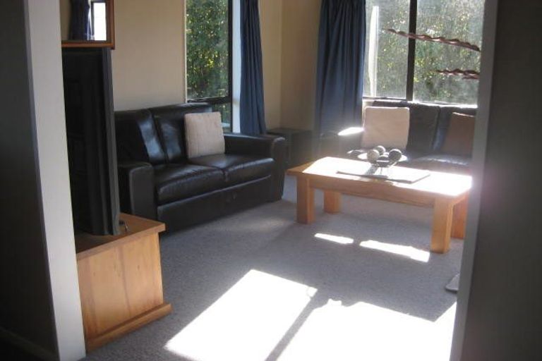 Photo of property in 12 Tiller Close, Kelvin Grove, Palmerston North, 4414