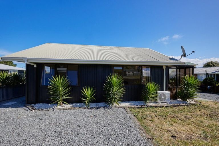 Photo of property in 37a Kotare Place, South Bay, Kaikoura, 7300